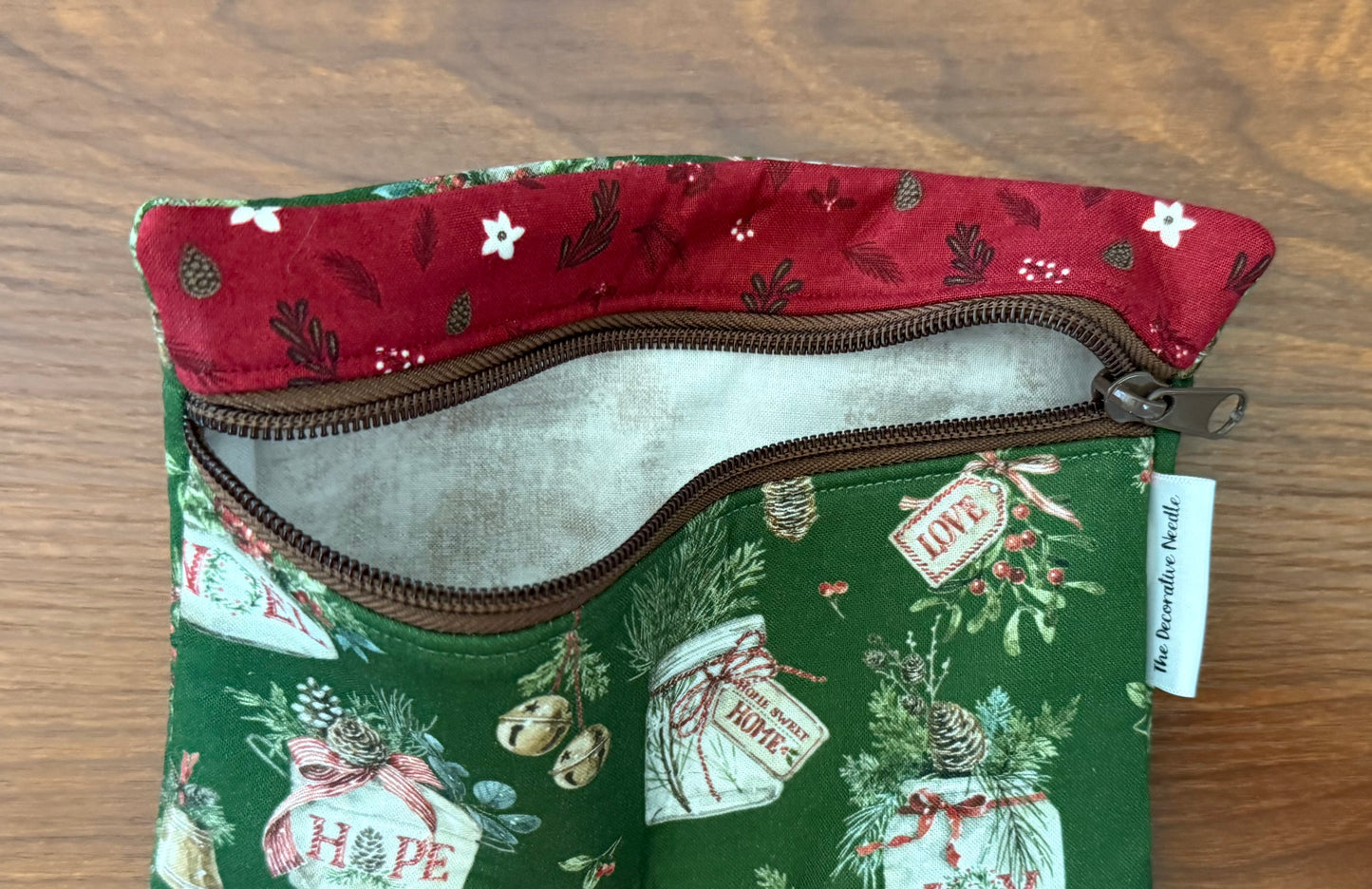 Holiday Spirit Greenery Notions bag for cross stitch & embroidery