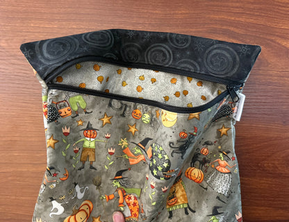 Tall project bag - Spooky Motifs by Teresa Kogut
