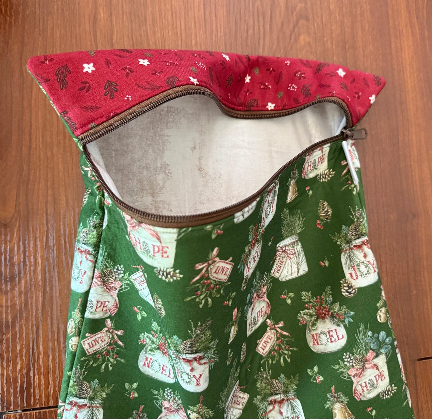 Holiday Spirit Greenery Tall project bag for cross stitch & embroidery