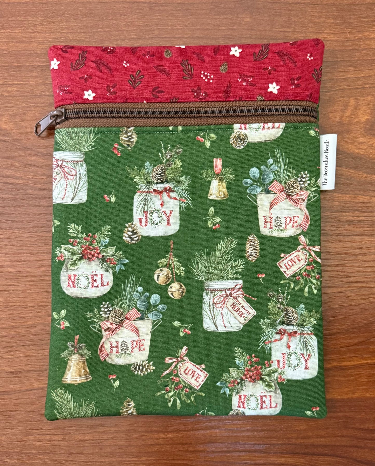 Holiday Spirit Greenery Skinny project bag for cross stitch & embroidery