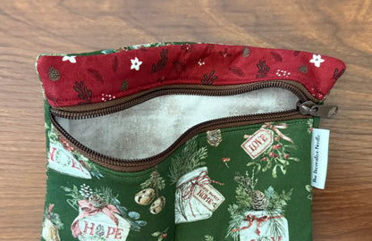 Holiday Spirit Greenery Notions bag for cross stitch & embroidery