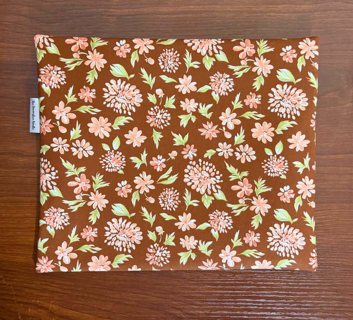 Cinnamon and Cream Regular project bag for cross stitch and embroidery
