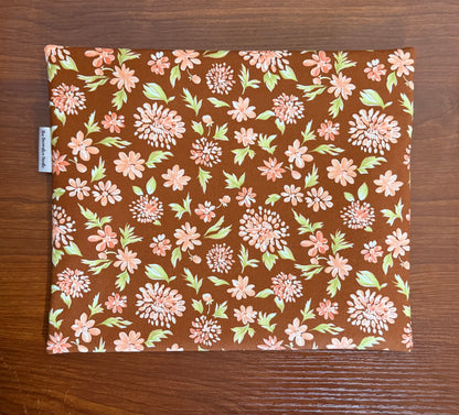 Cinnamon and Cream Regular project bag for cross stitch and embroidery