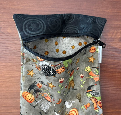Skinny project bag - Spooky Motifs by Teresa Kogut